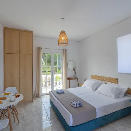 White House Studios & Apartments Argostoli  Exterior photo